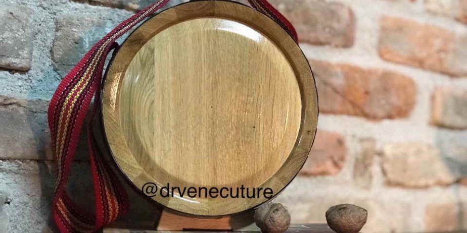 Izrada hrastovih drvenih ČUTURA sa gravurom po želji kupca